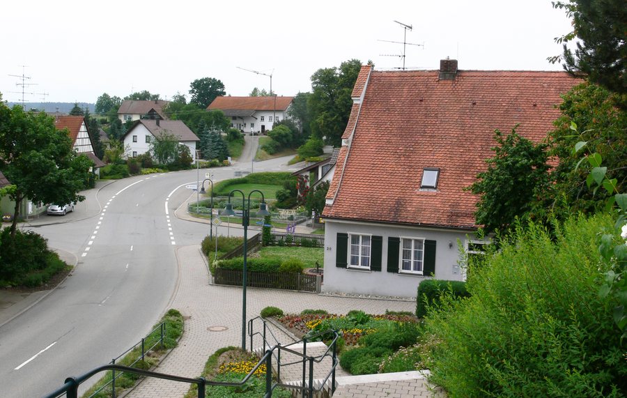 File:Assmannshardt Blick von der Kirche.jpg