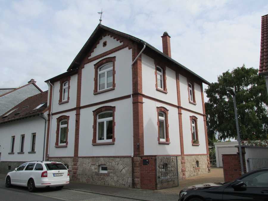 File:Hainstraße 42, 1, Bruchköbel, Main-Kinzig-Kreis.jpg