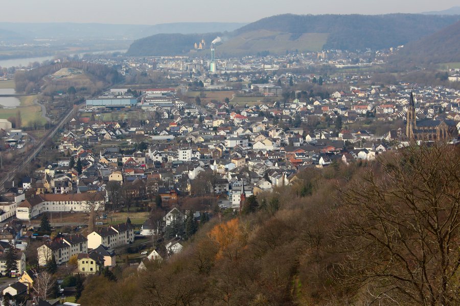 File:RheinbrohlPanorama1.jpg