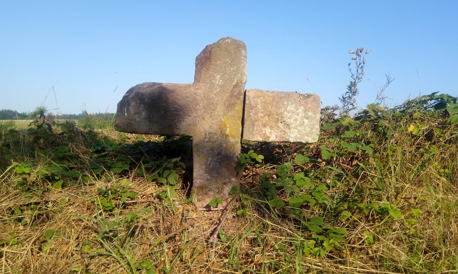 File:Fahrenbach Wegkreuz.jpg