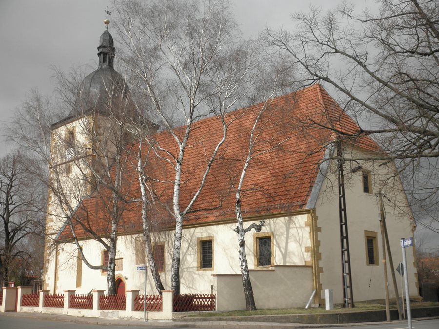 File:Döllstädt - Kirche.jpg