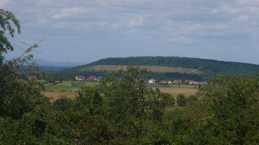 File:Kieselbronn Eichelberg.jpg