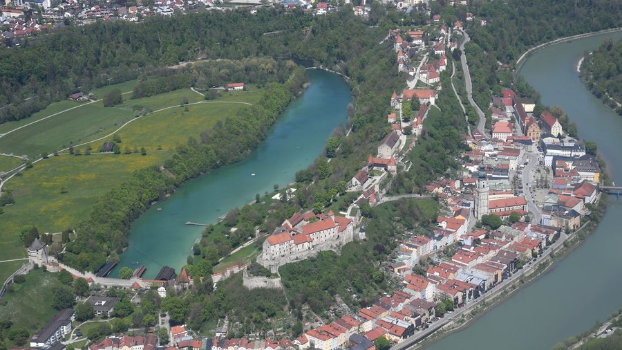 Aerial image of Burghausen Castle