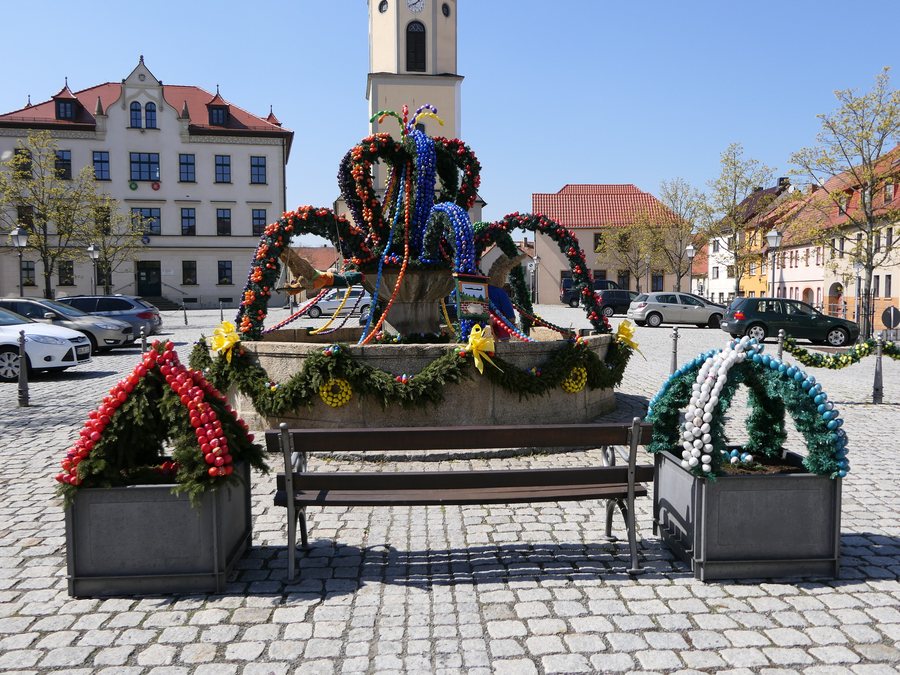 Osterbrunnen in Triptis (Thüringen) (2)