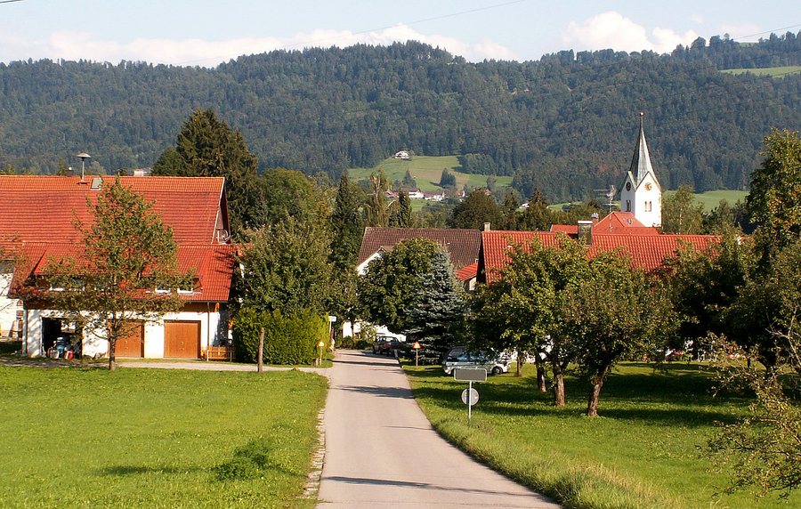 File:Sigmarszell - Kirchdorf v NW.jpg