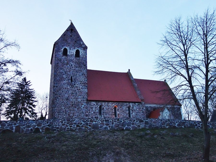File:Dorfkirche Schwaneberg (Randowtal) 2018 S.jpg