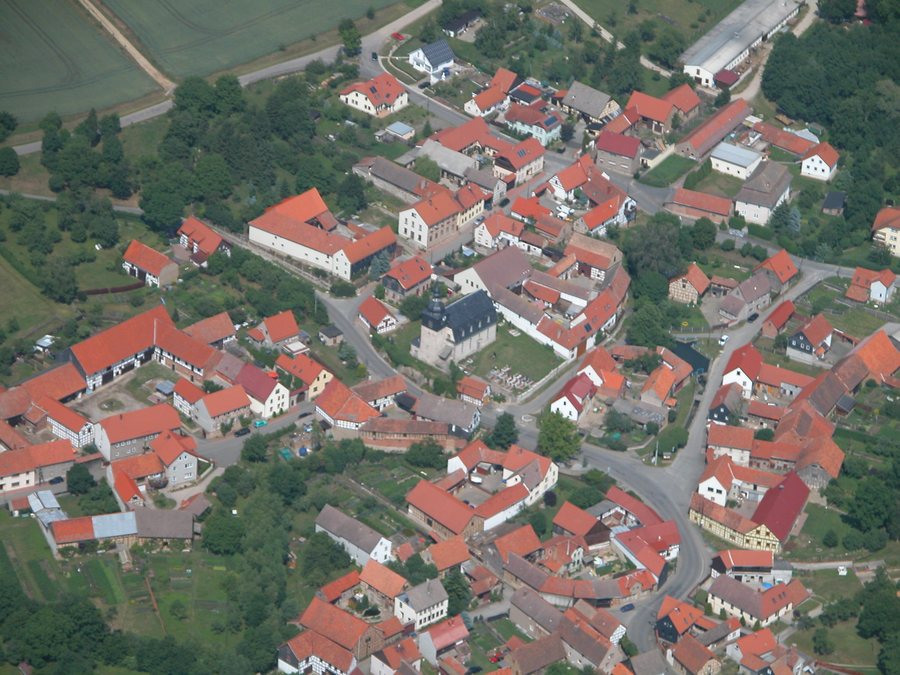 File:Elleben 2005-07-02 01.jpg