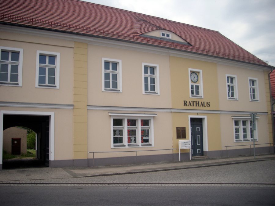 File:Altes Rathaus Muellrose.jpg