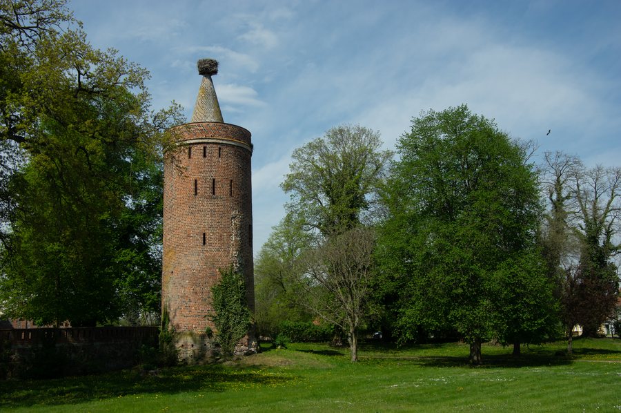 File:Burg Ziesar 2021 01.jpg
