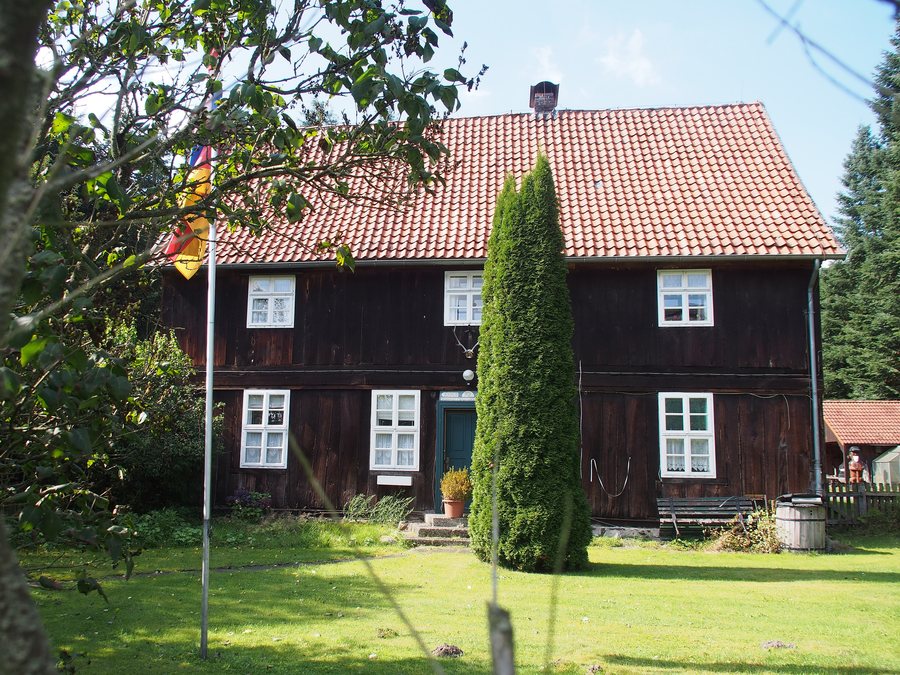 File:Eschede-Weyhausen Unterlüßer Str. 2@01.JPG