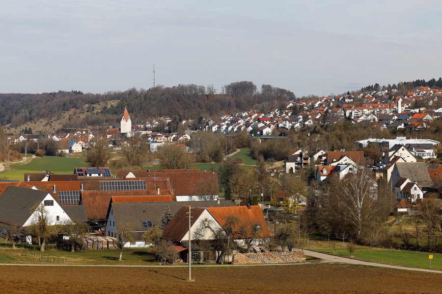 File:Lonsee Ansicht vom Hörnenweg II 2020 03 08.jpg