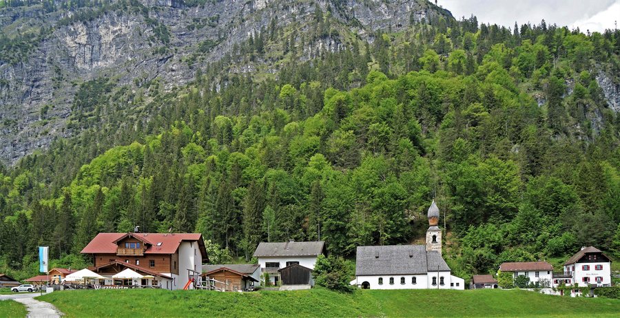 File:Schneizlreuth.jpg