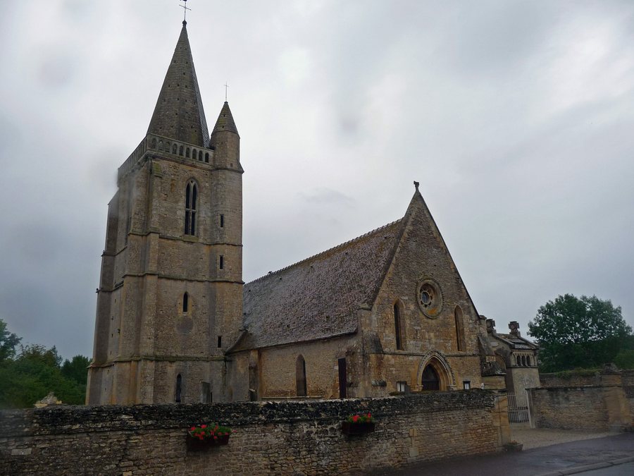 File:Thiéville Église Saint-Martin.jpg