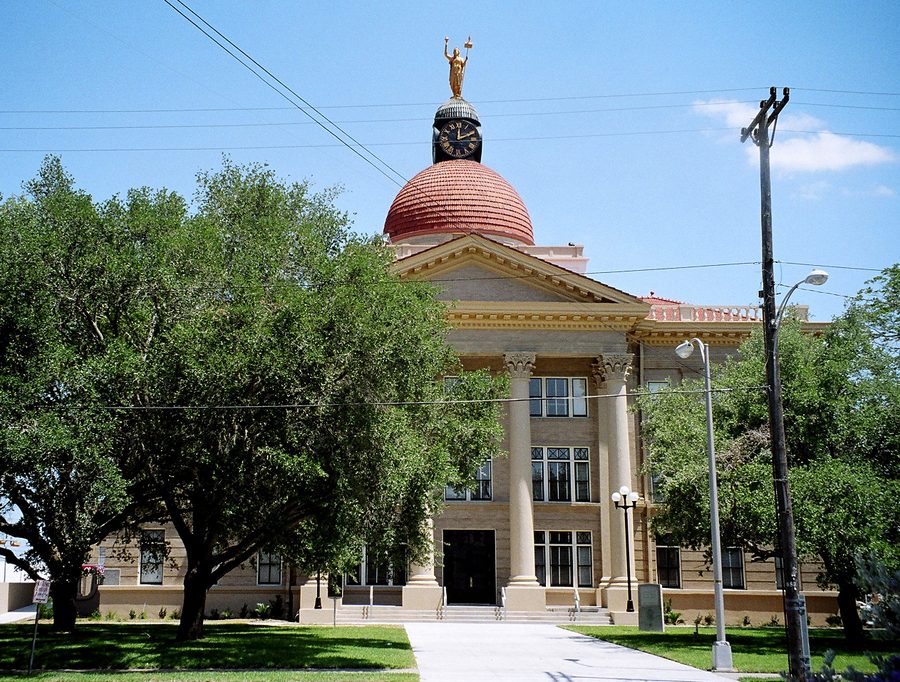 Bee County Courthouse in Beeville, Texas
