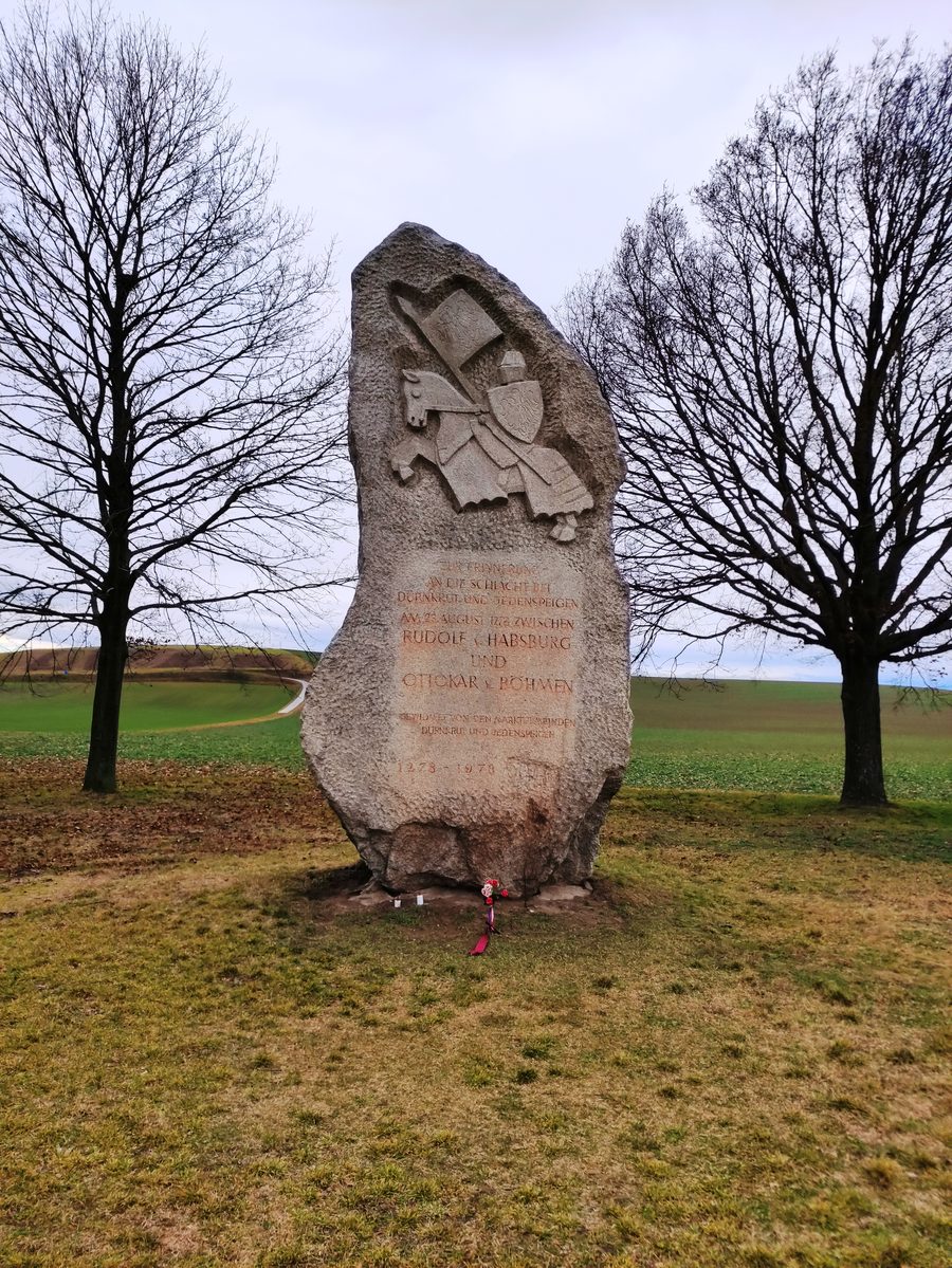 Gedenkstein zur Schlacht auf dem Marchfeld bei Dürnkrut