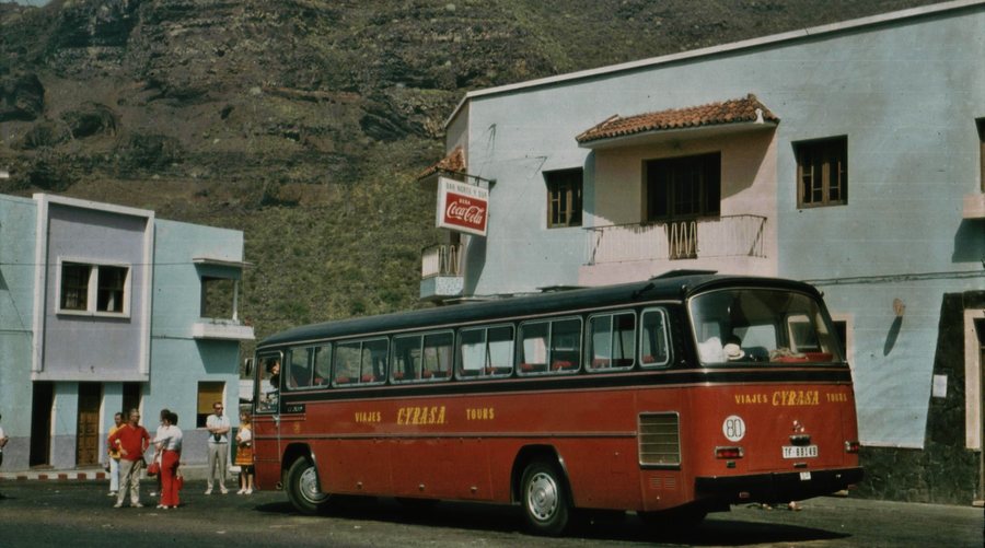 File:BAR NORTE Y SUR, Tamaimo - panoramio.jpg