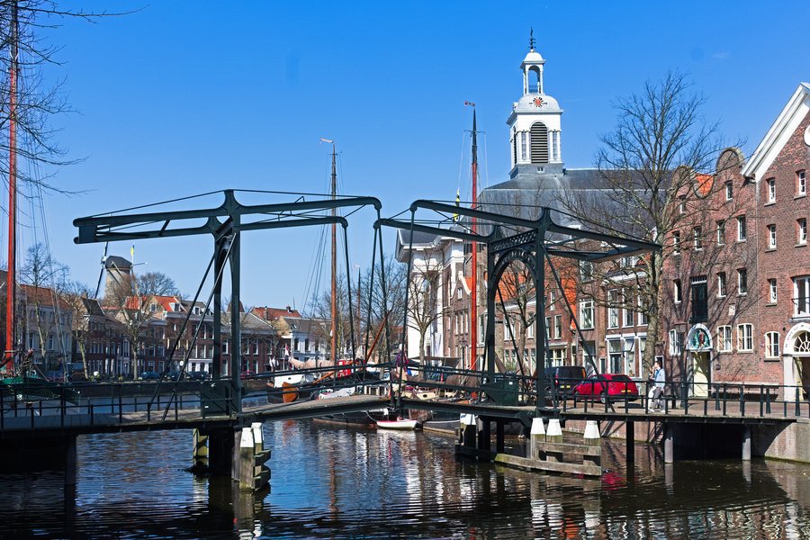 File:Schiedam Taanbrug side.jpg