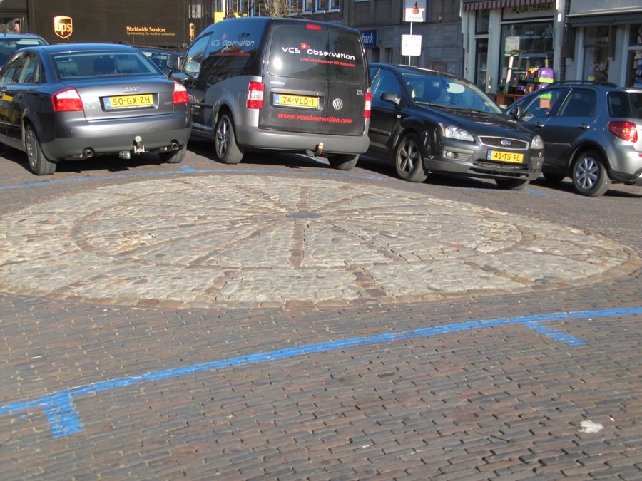 Area storica del porto di Schoonhoven con ponte ed edifici tutelati dal patrimonio