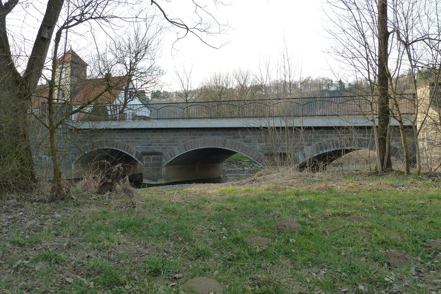 Ponte ad arco in pietra a Warstein-Allagen, Germania