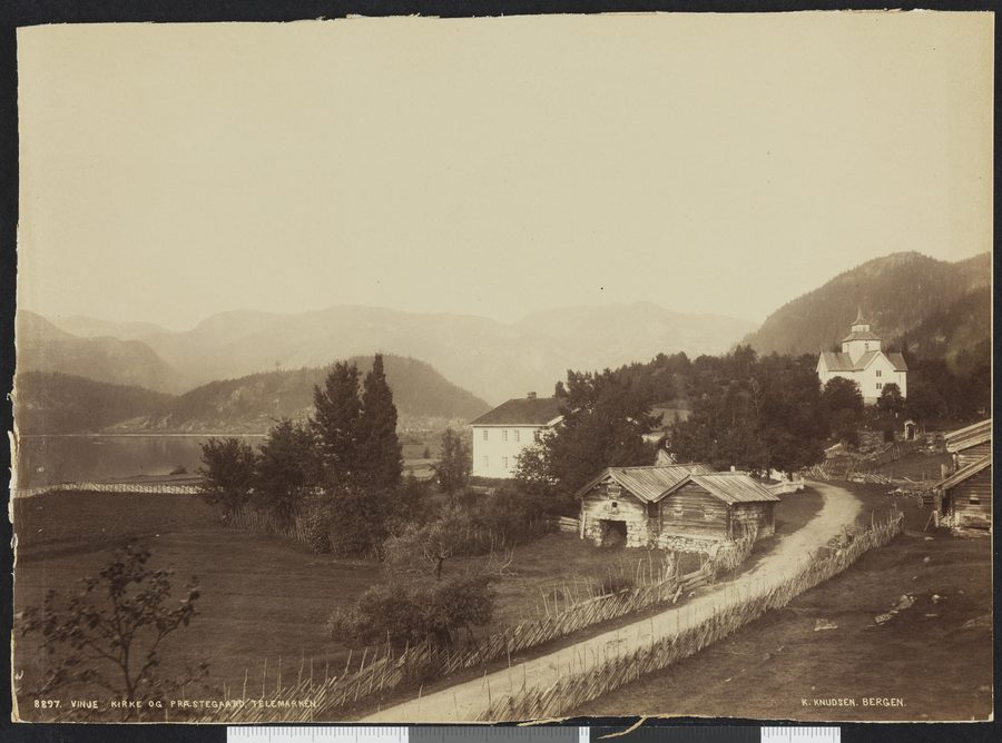 Chiesa di Vinje e casa parrocchiale a Vinje, Telemark