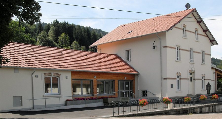 File:Gerbamont, Mairie.jpg