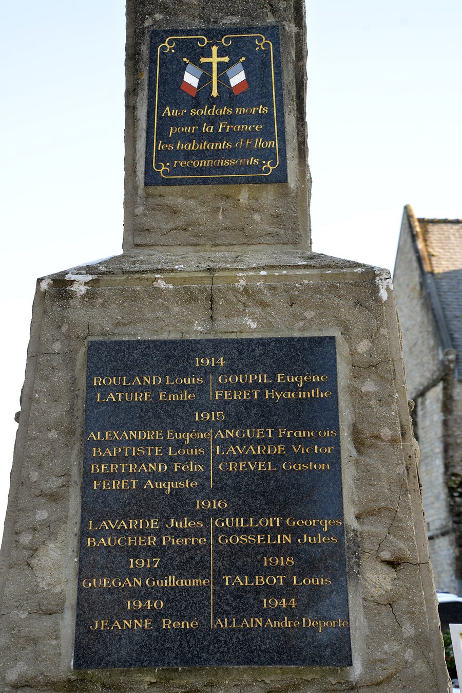 File:Monument aux morts d'Ellon.jpg