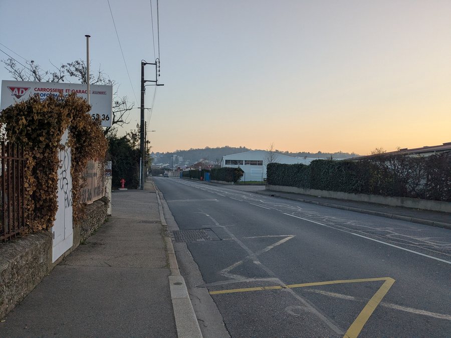 File:Irigny - Rue de la Mouche (déc 2025).jpg
