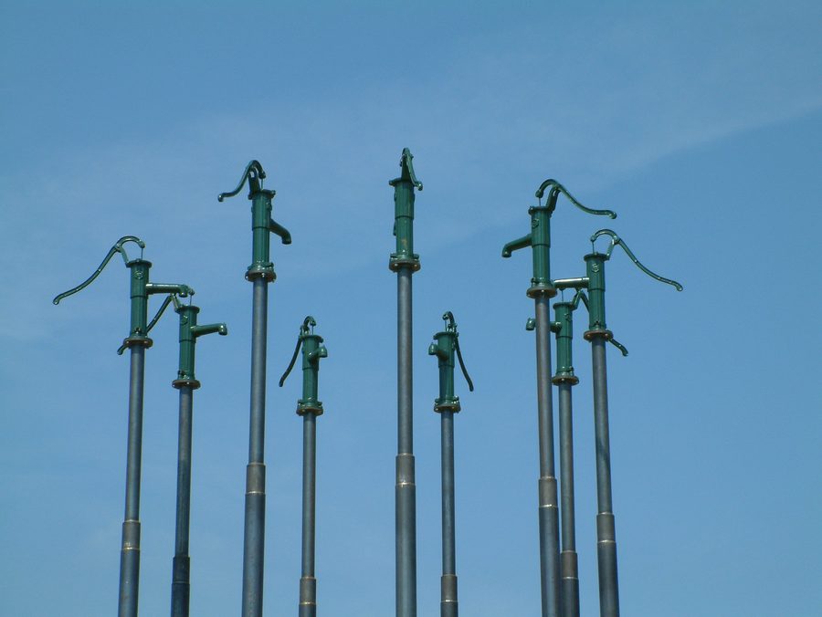 Opera d’arte „Wasserfall für den Fläming“ sul sentiero artistico Hoher Fläming
