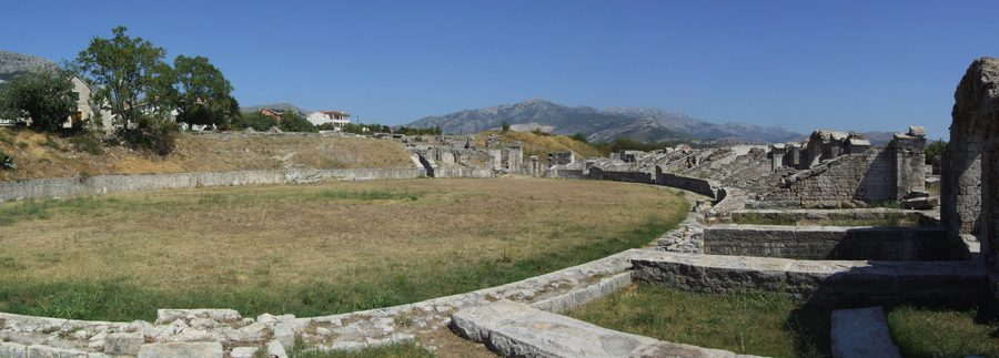 Panorama dell’anfiteatro dell’antica Salona a Solin, Croazia