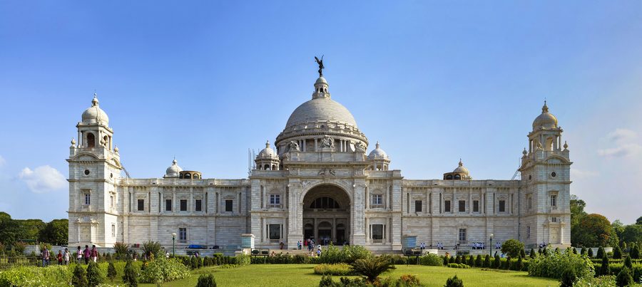 Victoria Memorial in Kolkata am Hugli in Westbengalen