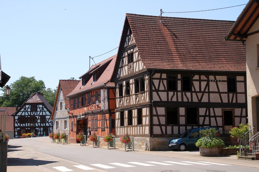 Vista di una strada a Mothern, Bas-Rhin