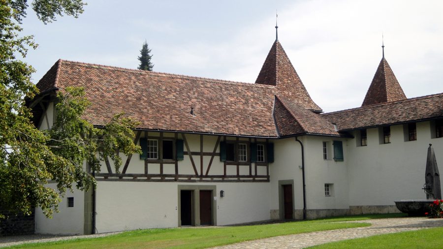 Außenansicht von Schloss Schwarzenburg im Kanton Bern
