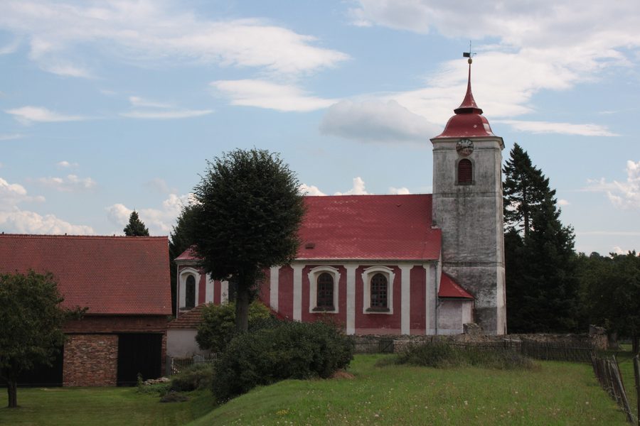 Barocke Kirche St. Michael der Erzengel in Bulovka
