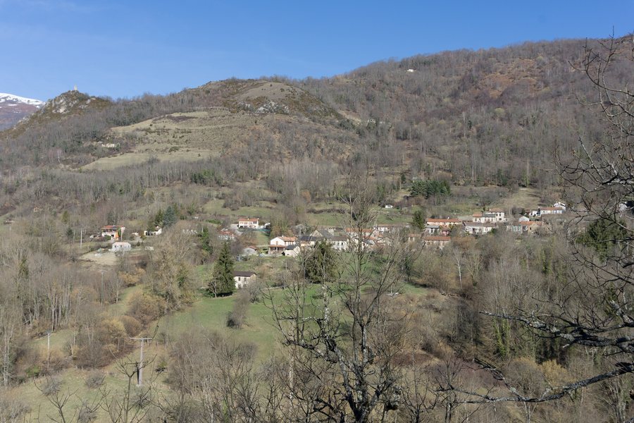 File:From hike around Saurat, France 01.jpg