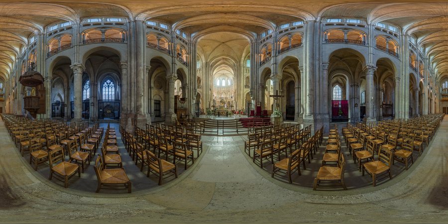 File:Noyon Cathedral Interior 360x180, Picardy, France - Diliff.jpg