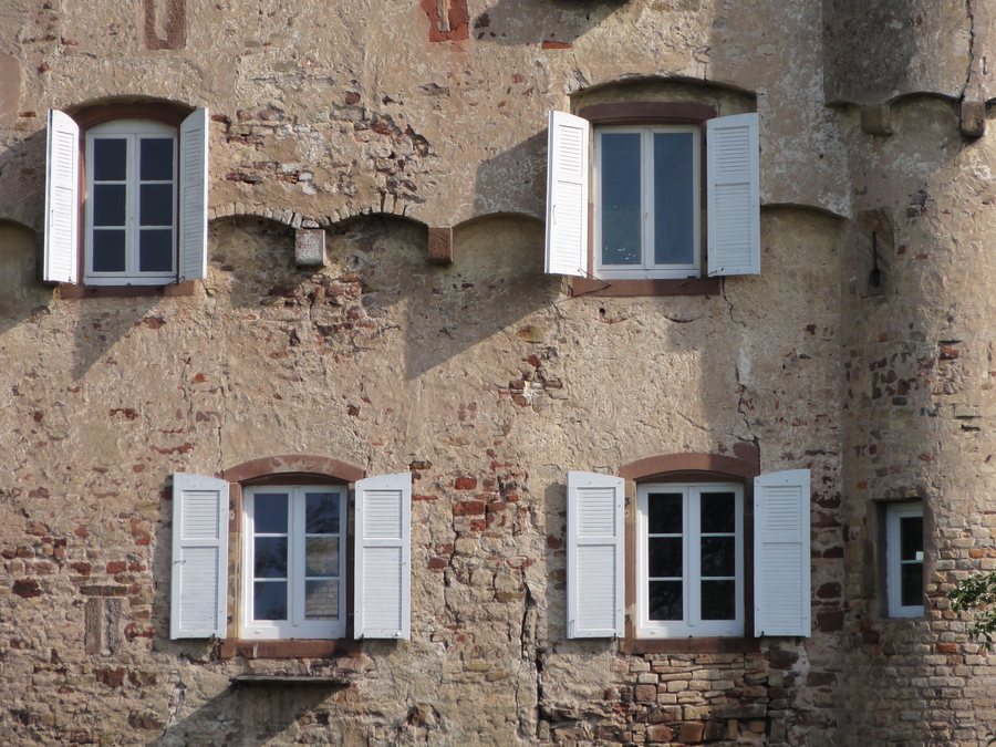 File:Breuschwickersheim Château 02.JPG