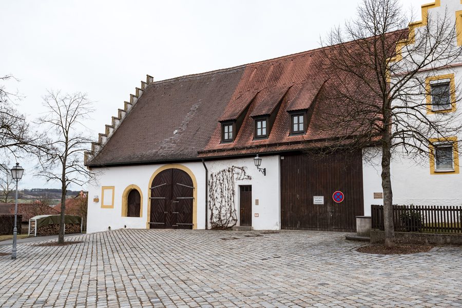 Historisches Gebäude am Schloßplatz in Trunstadt, Viereth-Trunstadt