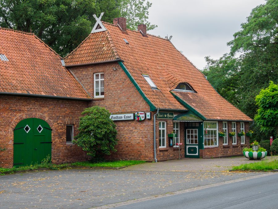 Gasthaus Kaiser in Hellwege