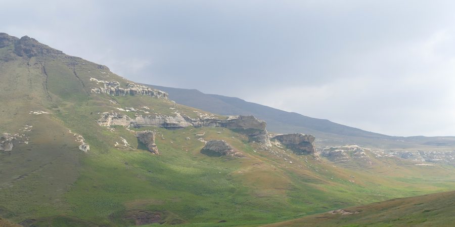 Landschaft der Drakensberge im Golden Gate Highlands National Park im Free State