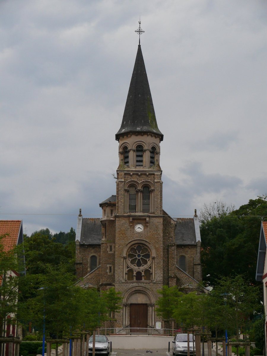 File:Saint-Étienne-au-Mont - Église Sainte-Thérèse - 1.jpg