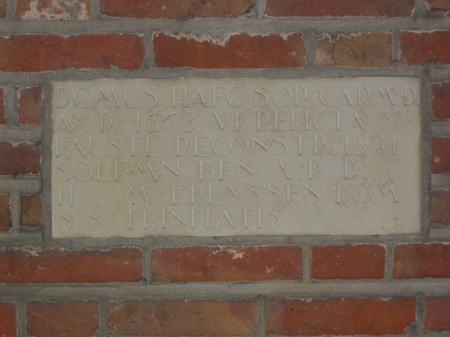 Detail eines denkmalgeschützten Gebäudes in der Nieuwstraat in Oirschot