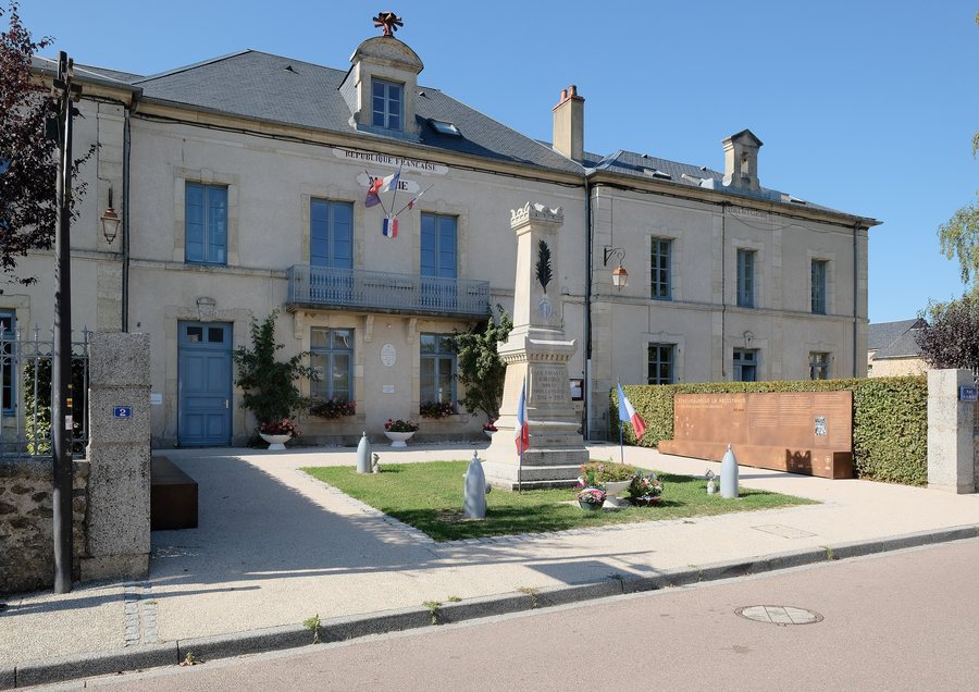 File:Ouroux-2523.jpg