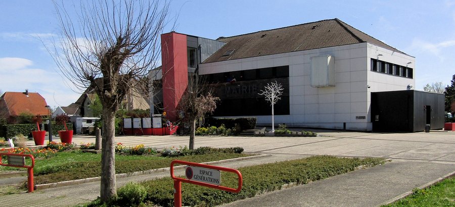 File:Staffelfelden, Mairie 2.jpg