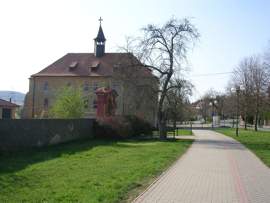 Schloss Hradištko in Mittelböhmen