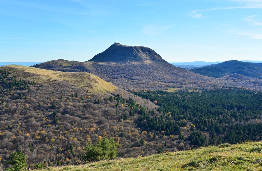 Puy de Dôme above the Chaîne des Puys in autumn.