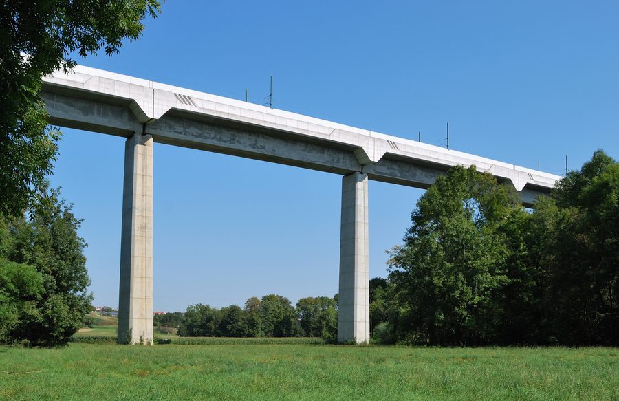 Glemstalbrücke über dem Glemstal bei Markgröningen