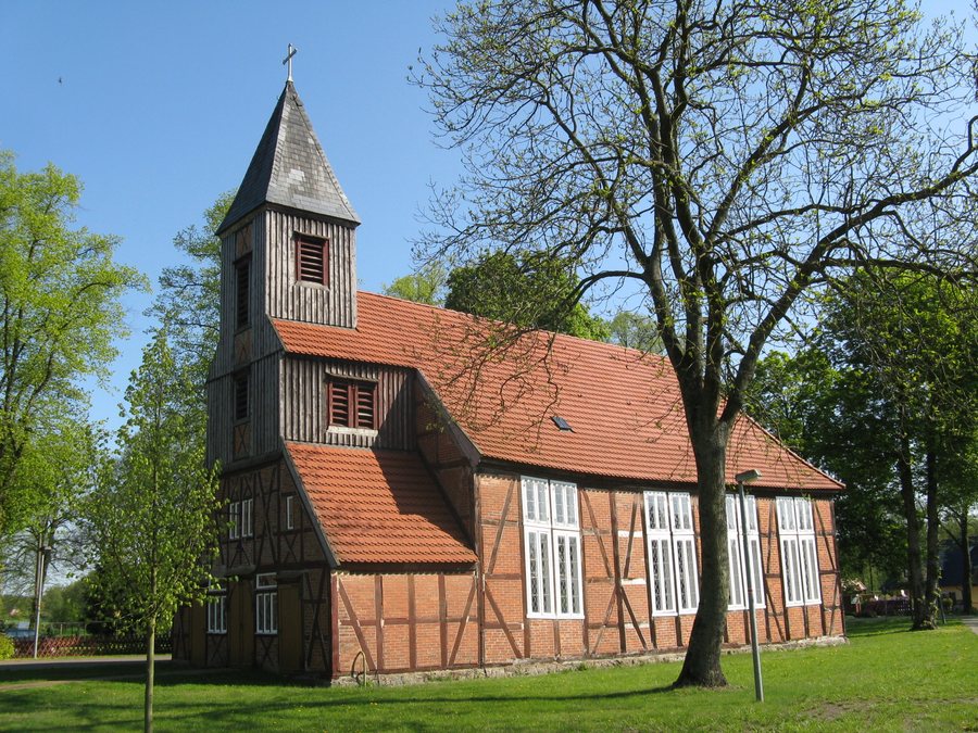 File:Kirch Jesar Kirche 2008-05-05.jpg