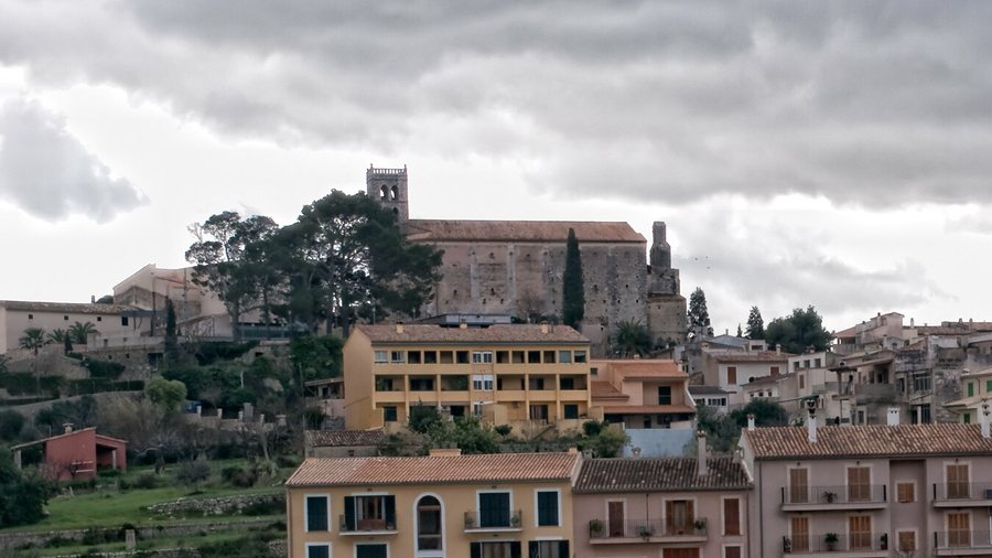 File:Selva, en Baleares (España).jpg