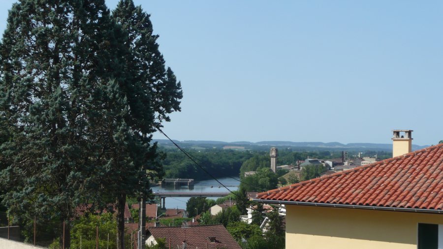 File:47500 Fumel, France - panoramio.jpg