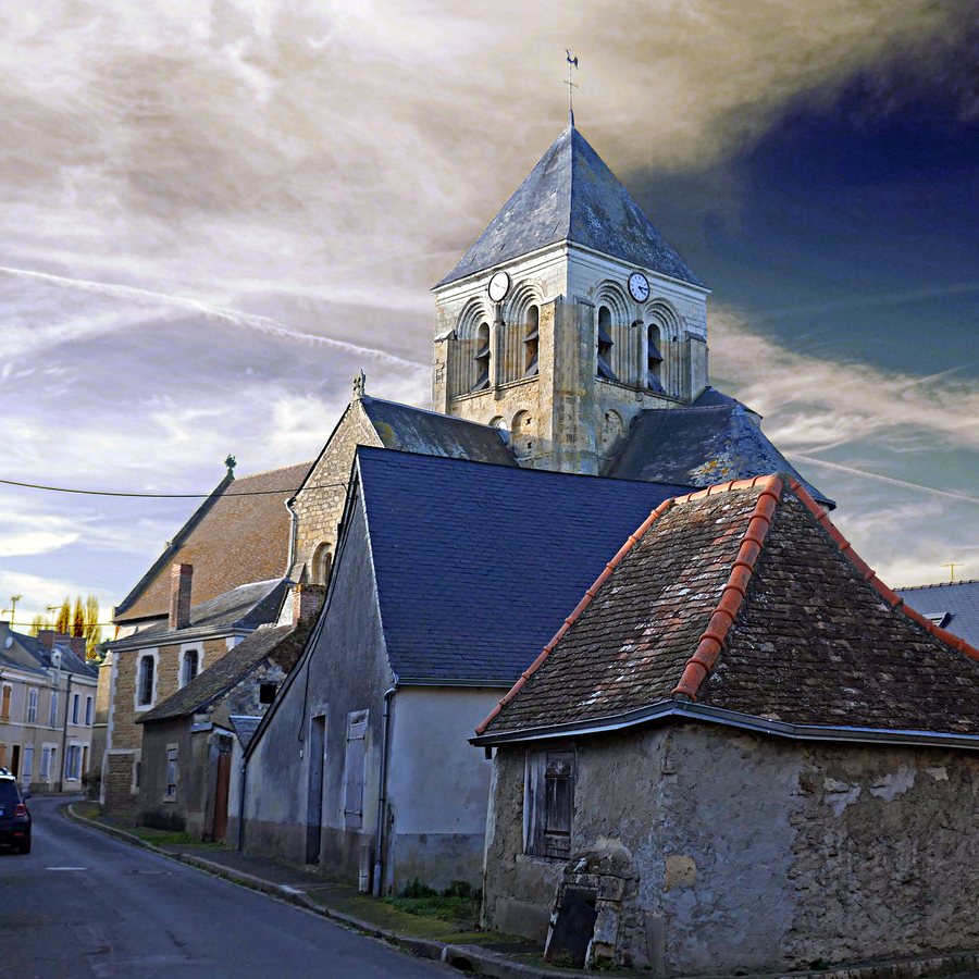 File:Bazouges-sur-le-Loir, Sarthe (51883538914).jpg